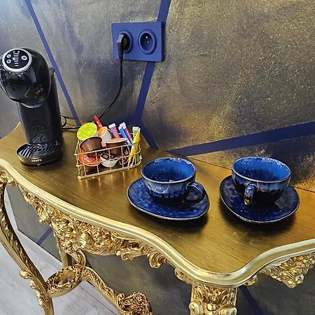 Lovely Goodies - Olympe Cachemire 4*